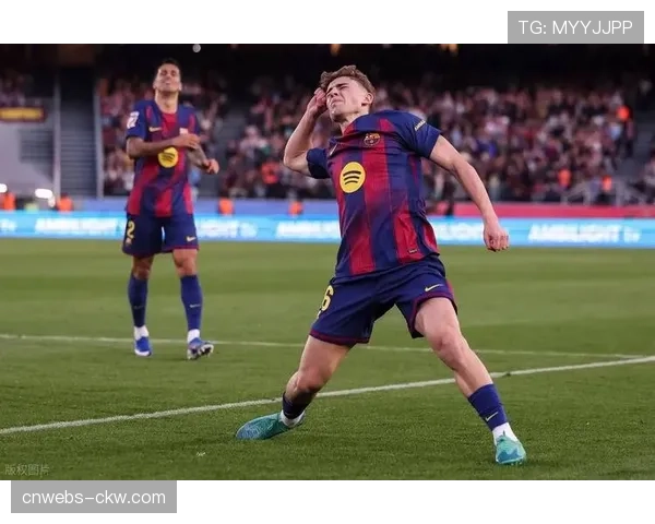 巴萨3-0完胜莱万特重返西甲榜首，积分反超皇马1分